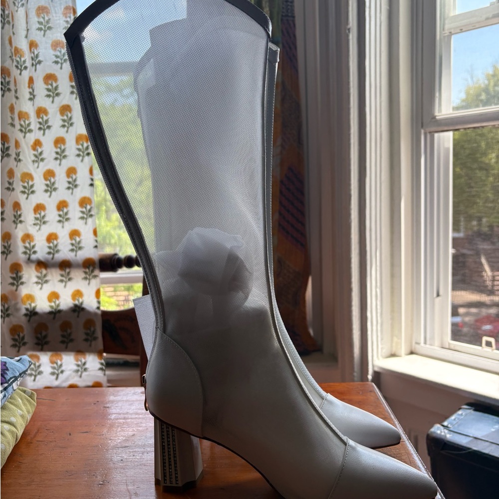 Elegant White Mesh Women's Boots
